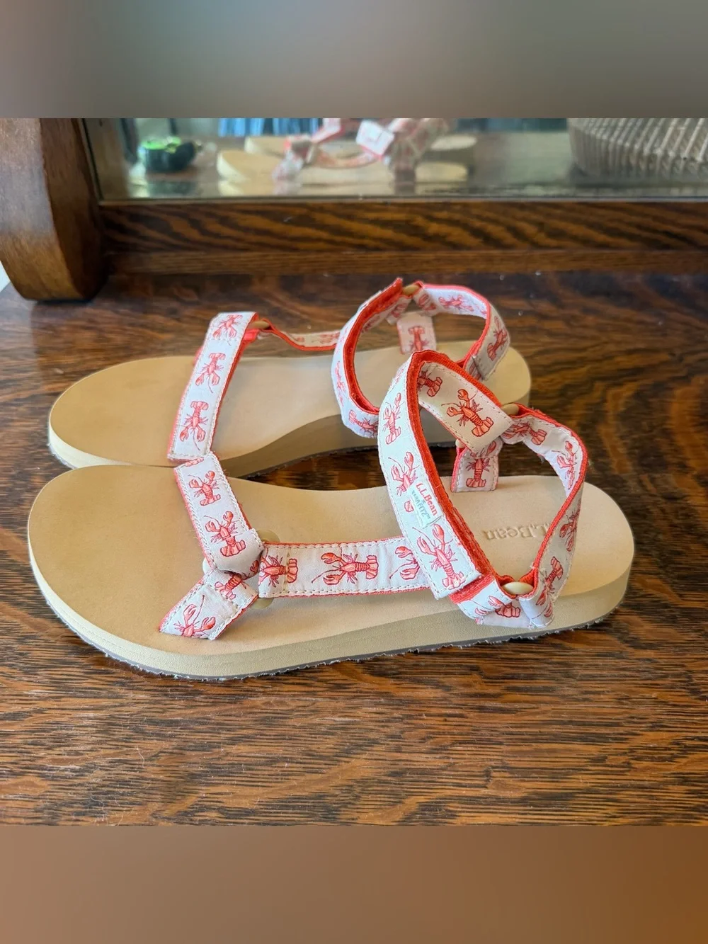 Women’s L.L. Bean Lobster-Print Strap Sandals in Coral & Cream, Size 10, NWOT